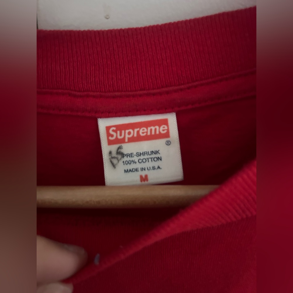 Supreme tee - Picture 2 of 4